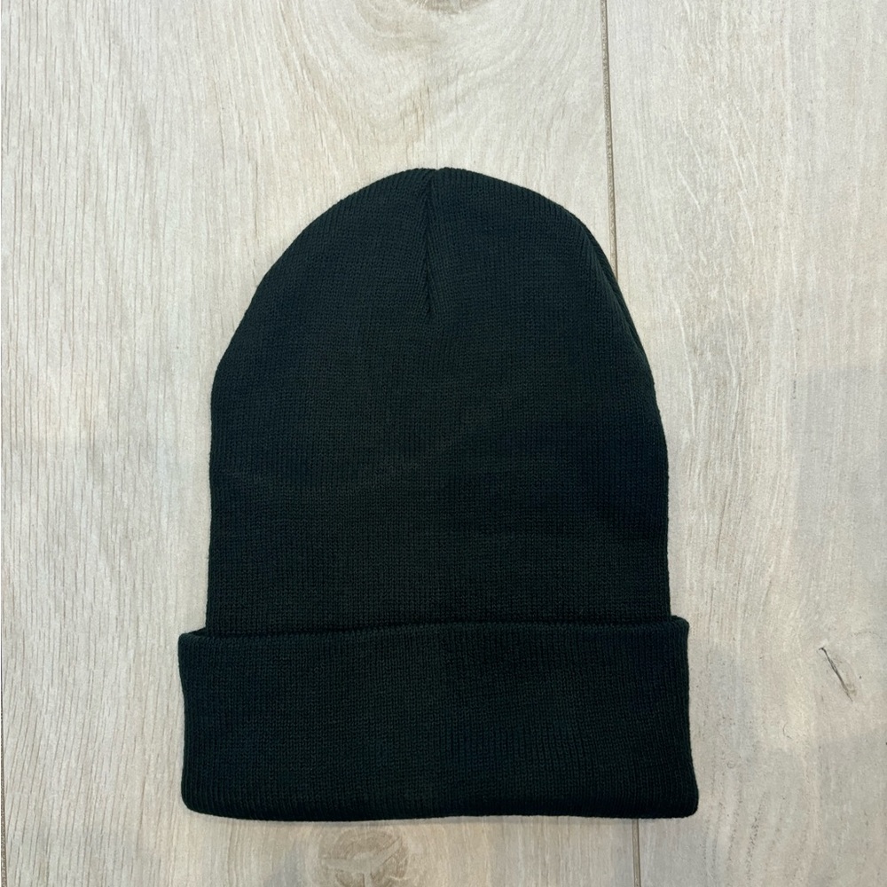 Black port, and Company knit cap one size fits most